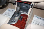 丰田皇冠2012款V6 2.5 Royal 导航版