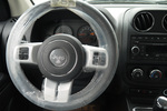 Jeep指南者2014款改款 2.0L 两驱进取版