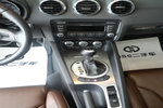 奥迪TT2013款TT Coupe 2.0TFSI 黑色旋风版 点击看大图