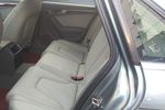奥迪A4L2011款2.0TFSI 标准型