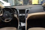 现代索纳塔八2011款2.0L 自动至尊版