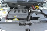 Jeep指南者2014款改款 2.4L 四驱舒适版