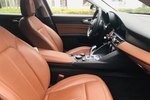 阿尔法罗密欧Giulia2018款2.0T 200HP 豪华版 碳纤维限量版