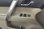 丰田汉兰达2012款2.7L 两驱7座至尊版 点击看大图