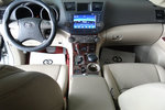 丰田汉兰达2011款2.7L 两驱7座豪华版 