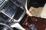 丰田皇冠2016款2.5L 智享版