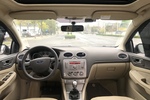 福特福克斯三厢2011款1.8L 手动舒适型