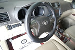 丰田汉兰达2011款2.7L 两驱7座豪华版 