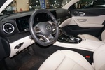奔驰E级2017款E 200 运动型 4MATIC