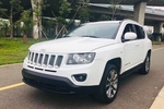 Jeep指南者2013款2.4L 四驱炫黑导航版