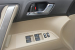 丰田汉兰达2013款2.7L 两驱7座紫金版