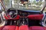 阿尔法罗密欧Giulia2017款2.0T 200HP 豪华版