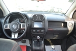 Jeep指南者2011款2.0 运动版