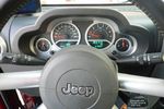 Jeep牧马人四门版2010款3.8L 撒哈拉