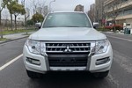 三菱帕杰罗2017款中东版V97 3.8V6