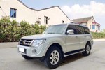 三菱帕杰罗2011款3.0L GLX 自动 四驱