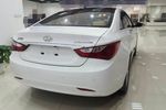 现代索纳塔八2013款2.0L 自动领先版