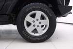 Jeep牧马人四门版2010款3.8L 罗宾汉