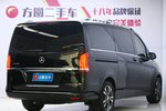 奔驰V级2016款V260 尊贵版