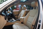 宝马3系2011款325i 豪华型