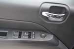 Jeep指南者2014款2.4L 四驱运动版