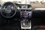 奥迪A4L2013款35 TFSI 自动标准型