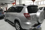 丰田RAV4荣放2009款2.4L 自动豪华版