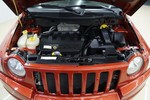 Jeep指南者2009款2.4L 运动版 点击看大图
