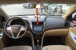 现代瑞纳三厢2010款1.4L 自动豪华型GLS 