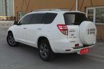 丰田RAV42013款特享版 2.4L 自动四驱尊崇 