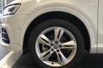 奥迪Q32017款35 TFSI quattro 全时四驱风尚型