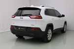 Jeep自由光2014款2.4L 豪华版