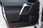 丰田普拉多2018款3.5L TX-L后挂备胎
