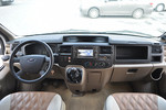 福特新世代全顺2013款2.4T柴油普通型加长轴高顶国III