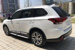 三菱欧蓝德2018款2.0L 两驱荣耀版 5座