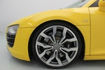 奥迪R82010款5.2FSI quattro