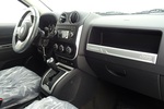 Jeep指南者2014款2.4L 四驱豪华版