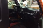 Jeep牧马人两门版2012款3.6L Sahara 极地版