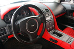 阿斯顿马丁DB9 敞篷2011款6.0 Touchtronic Volante 点击看大图