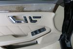 奔驰E级2010款E300L 时尚型(加长版) 点击看大图
