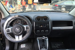 Jeep指南者2014款改款 2.0L 两驱精英版 点击看大图