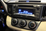 丰田RAV42013款2.0L 无级变速 两驱都市版