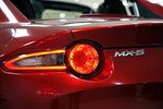 马自达MX-52018款2.0L RF 水晶混动红