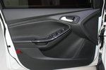 福特福克斯两厢2017款1.6L 自动风尚型智行版