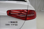 奥迪A4L2015款35 TFSI 自动标准型