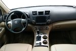 丰田汉兰达2012款2.7L 两驱5座运动版 点击看大图