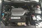 本田雅阁2004款3.0L V6 