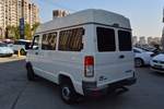 依维柯得意2009款2.5T-A35 7座