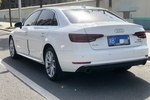 奥迪A4L2018款30周年版 40TFSI 运动型