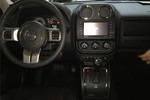 Jeep自由客2012款2.4 豪华版